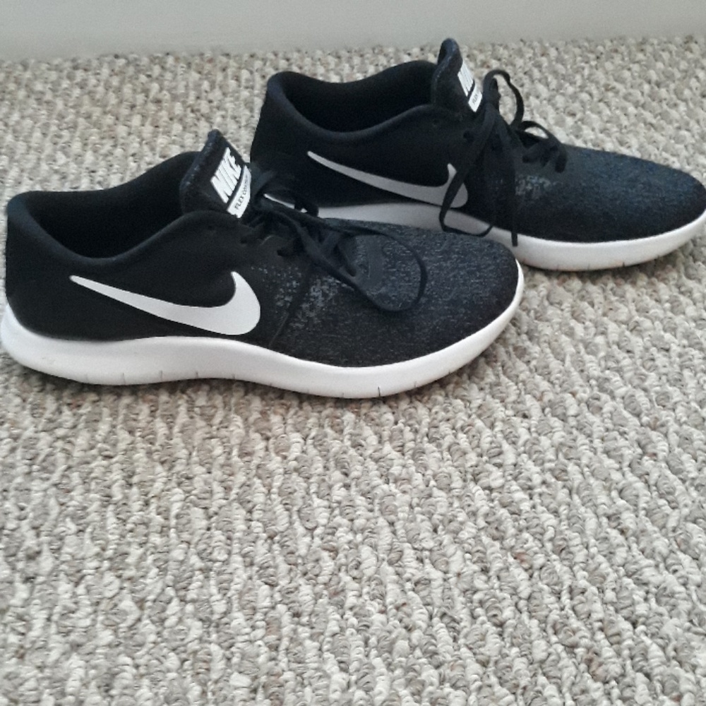 Nike flex contact